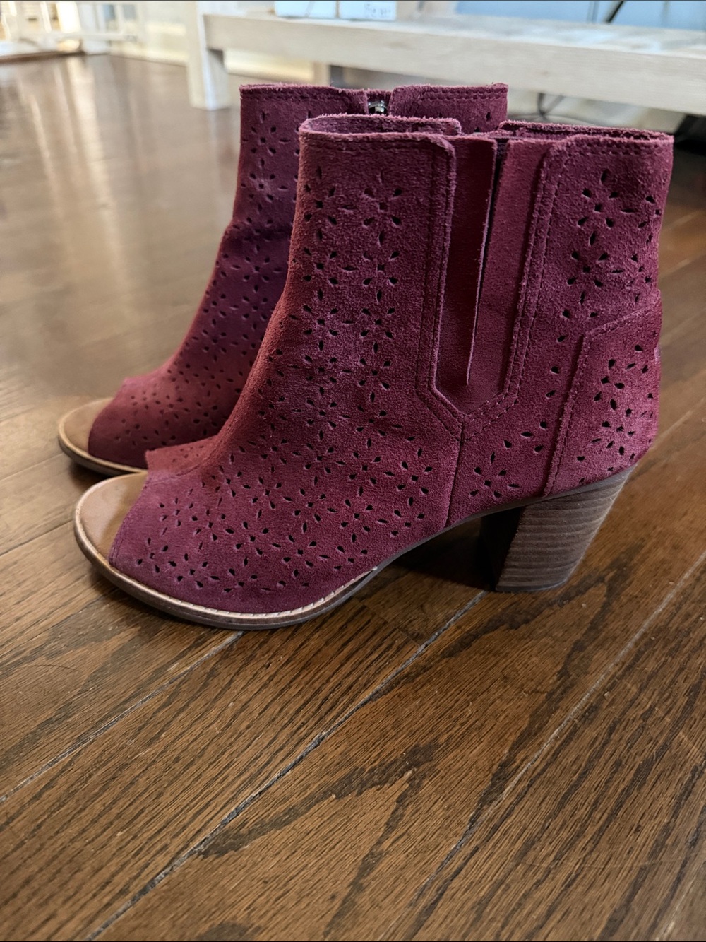 Toms Wedges